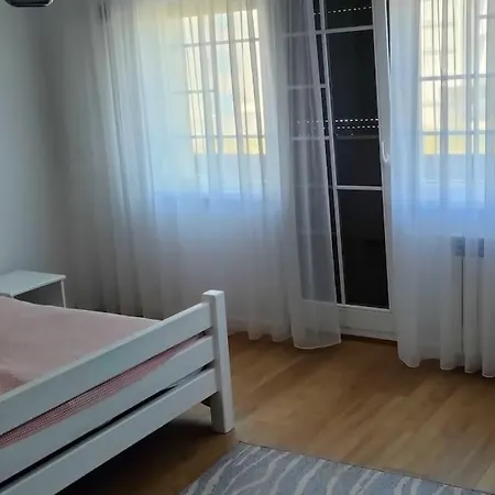 Villa Ivavev Is Us Bythesea Navodari