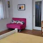 Villa Ivavev Is Us Bythesea *
