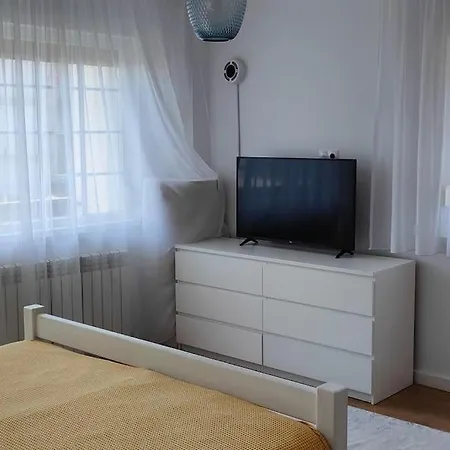 Vila Ivavev Is Us Bythesea